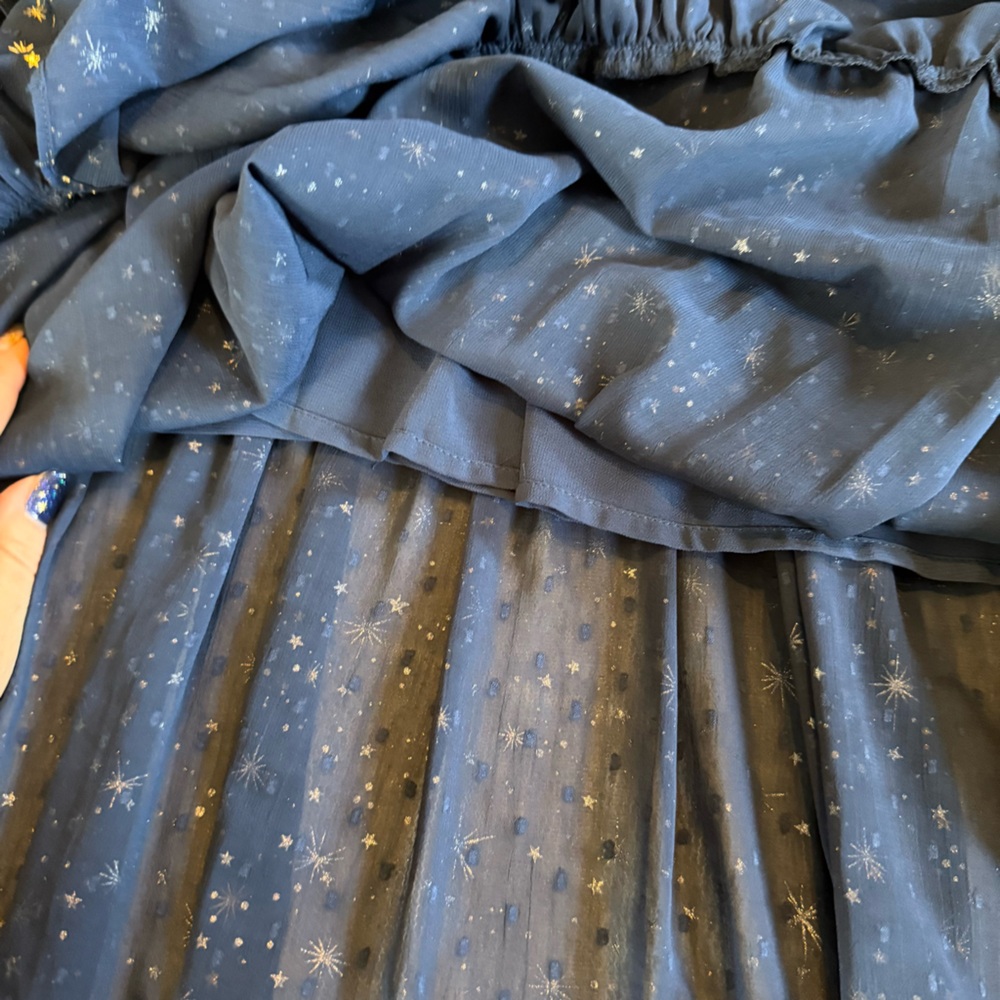 Chicwish glory of love star print tiered vneck maxi dress - Picture 9 of 12